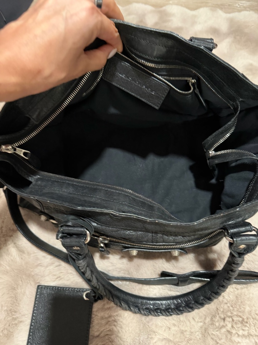 Balenciaga Le City bag Black lambskin leather - Picture 4 of 10